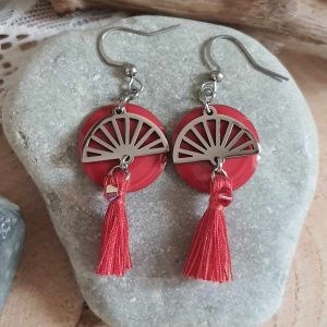Boucles d&rsquo;oreilles pendantes en acier inoxydable, Eventail, Sequin et pompon rouges