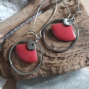 Boucles d&rsquo;oreilles dormeuses en acier inoxydable, éventail rouge