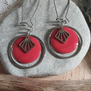 Boucles d’oreilles dormeuses graphiques cercle et losange en acier inoxydable, rose rouge