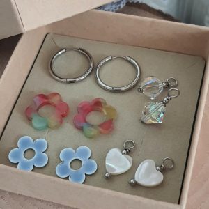 Box boucles d’oreilles créoles 4 breloques interchangeables – modèle Sorbet